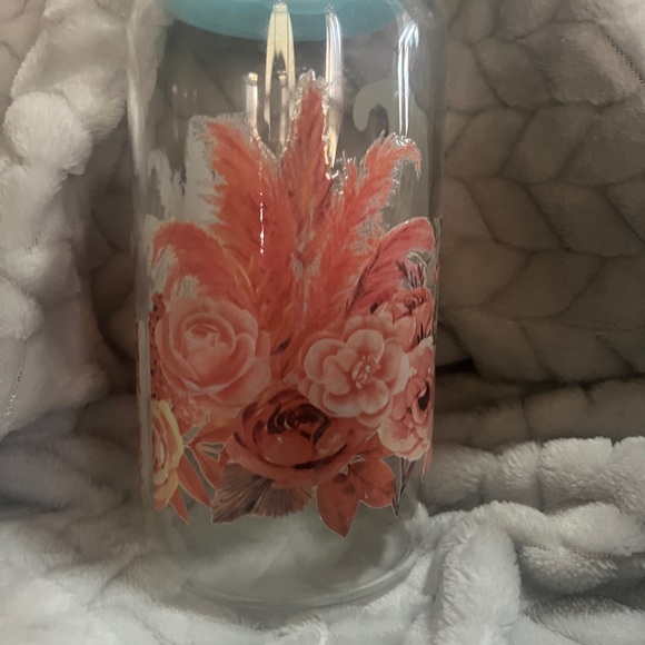 16 oz  glass tumbler in gnome decor - Picture 3 of 3